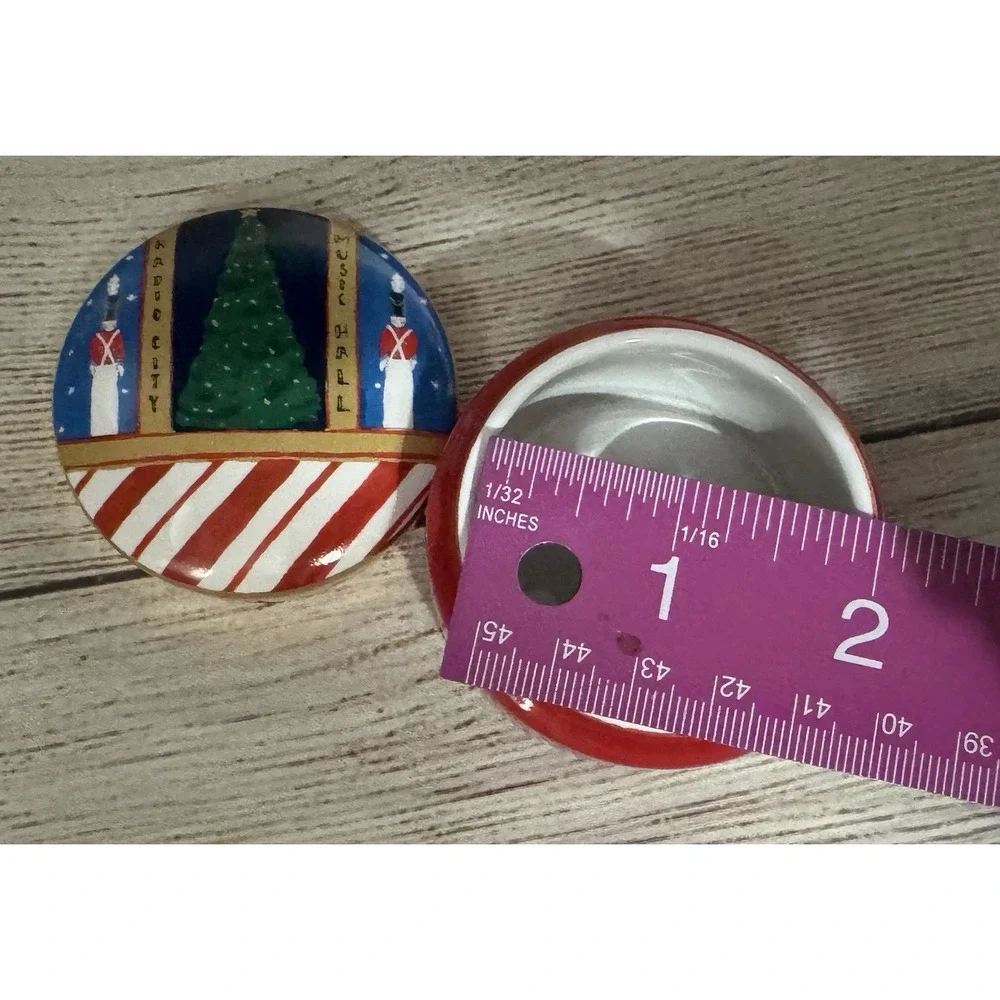 Pandora Jewelry Radio City Music Hall Ceramic Christmas Trinket Box w/Box GTubJ